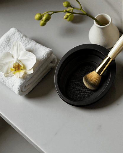 Collapsible Makeup Sponge & Brush Cleaning Bowl – Black - Joyvena